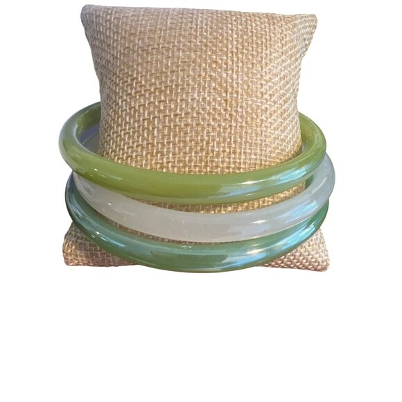 Set Of 3 Vintage Green White Jade Bangle Bracelets Stack Layer Estate 8.75" - Picture 2 of 4